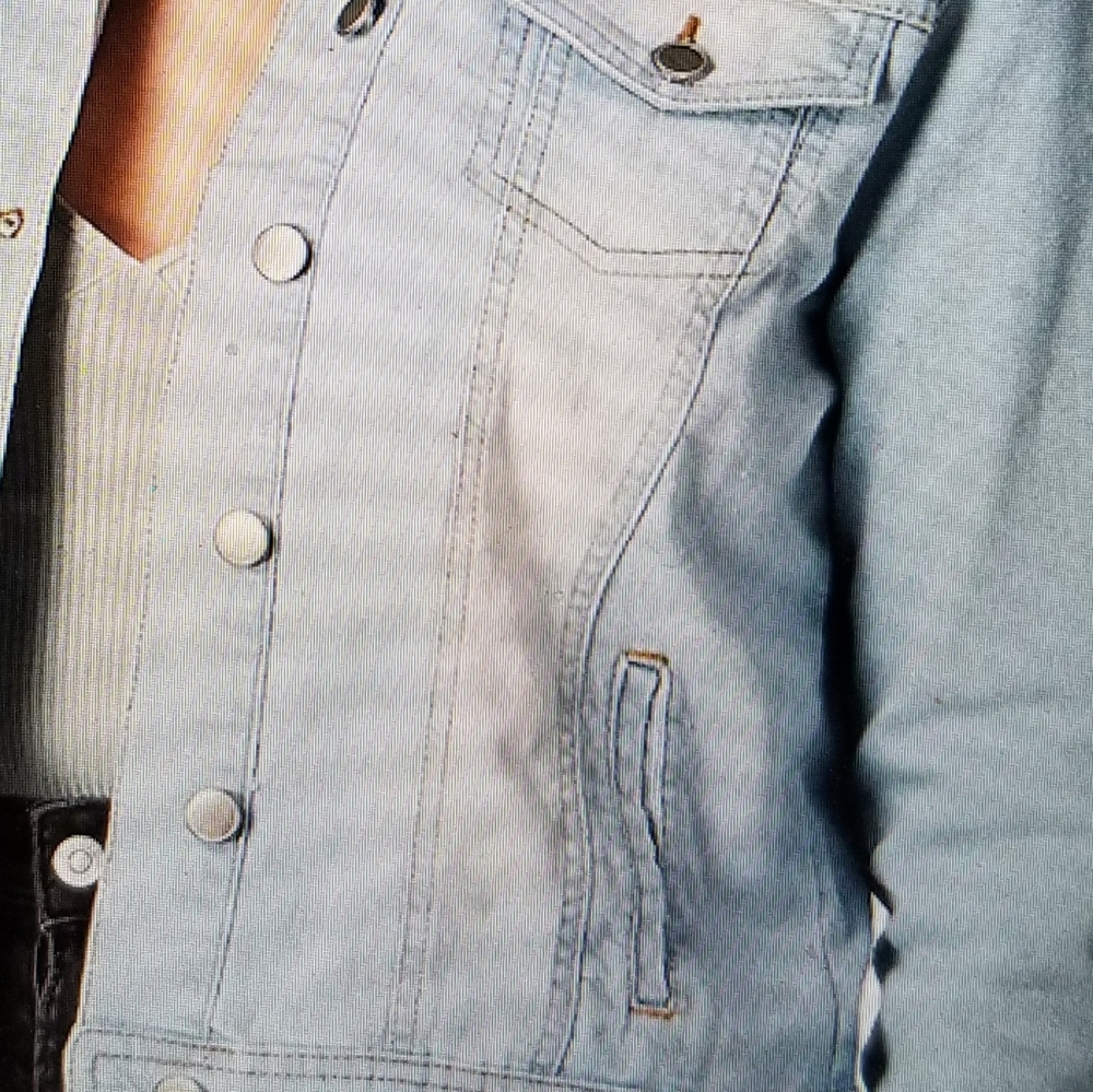 LIKE NEW DOLLHOUSE WOMENS DISTRESSED JEAN JACKET TEHYA LIGHT BLUE JEAN J… - Picture 3 of 16